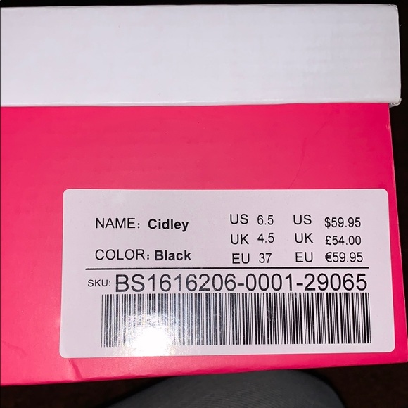 Cute Short boots! - Picture 4 of 4